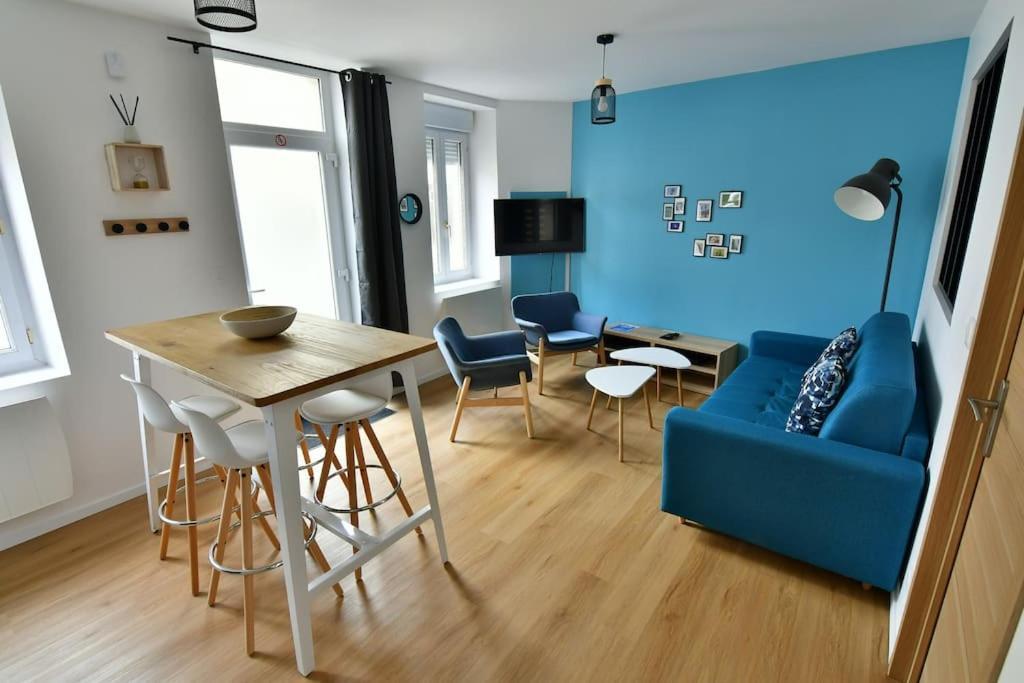 Le 46 - T2 Renove, Confortable Proche Centre-ville Apartment Montlucon