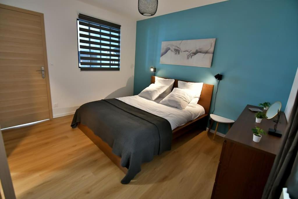 Le 46 - T2 Renove, Confortable Proche Centre-ville * Montlucon